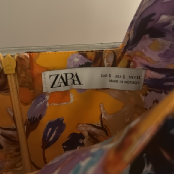 Zara Yellow Floral Dress - size small - NEVER WORN - Picture 3 of 3
